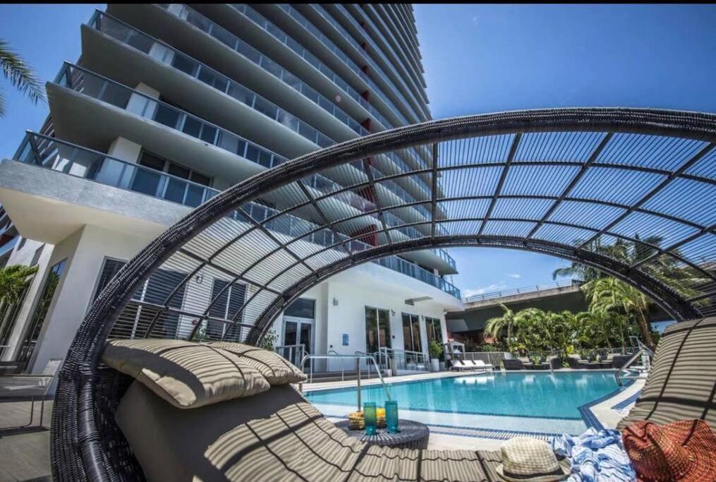 Amazing Studio Beach Walking Distance! 26B Холандейл Бийч Екстериор снимка