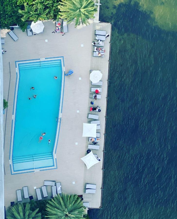 Amazing Studio Beach Walking Distance! 26B Холандейл Бийч Екстериор снимка